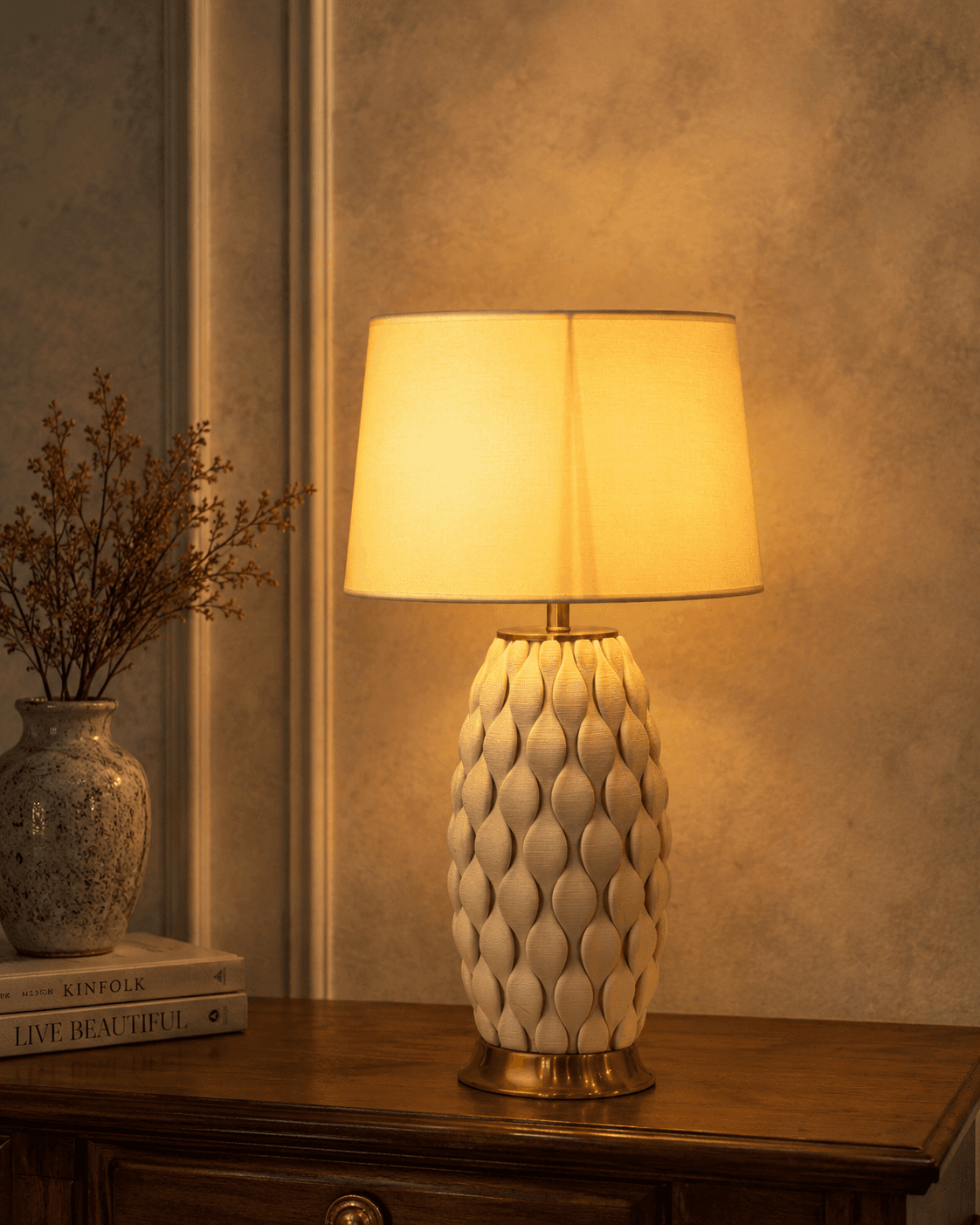 Pina Table Lamp – White