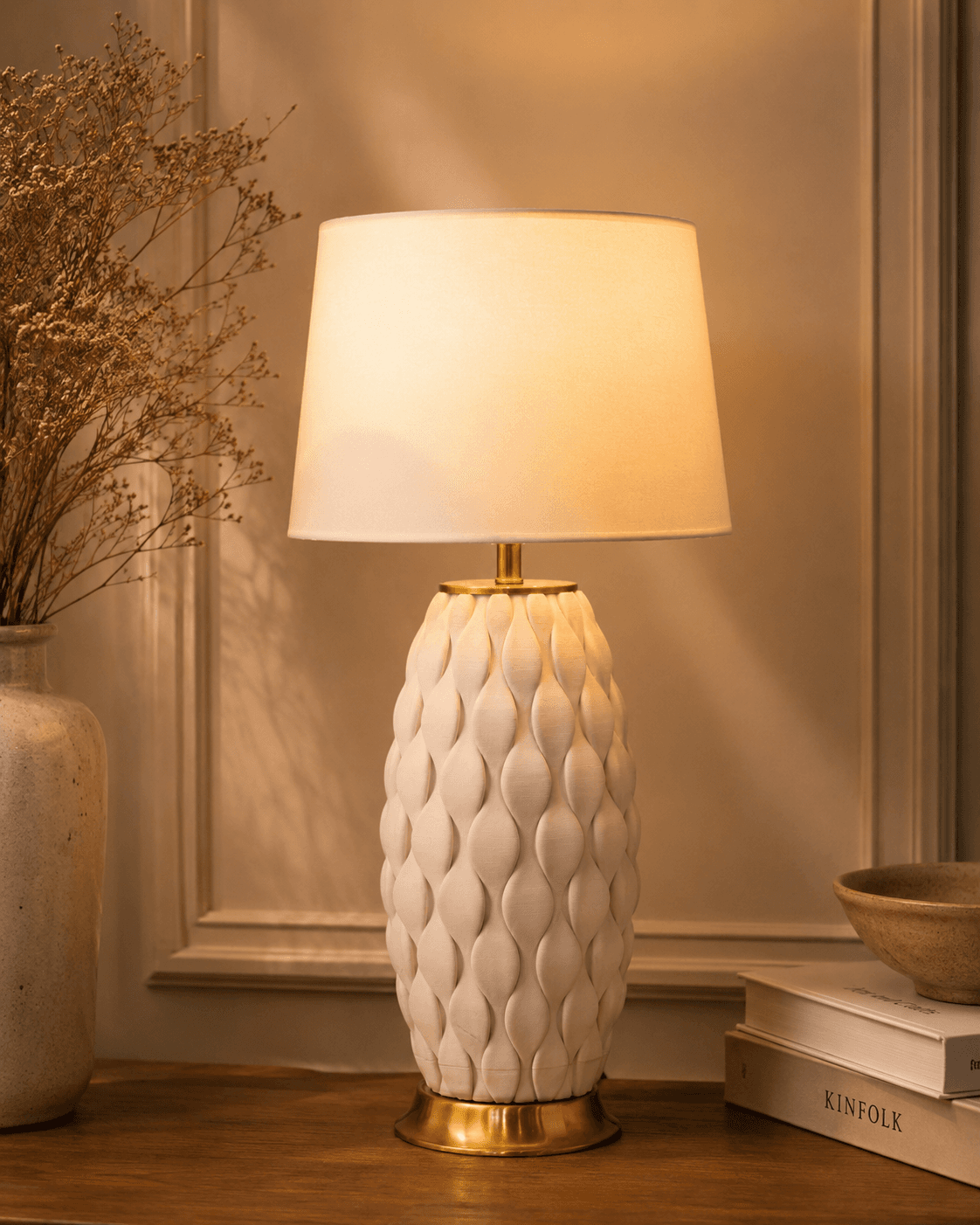 Pina Table Lamp – White