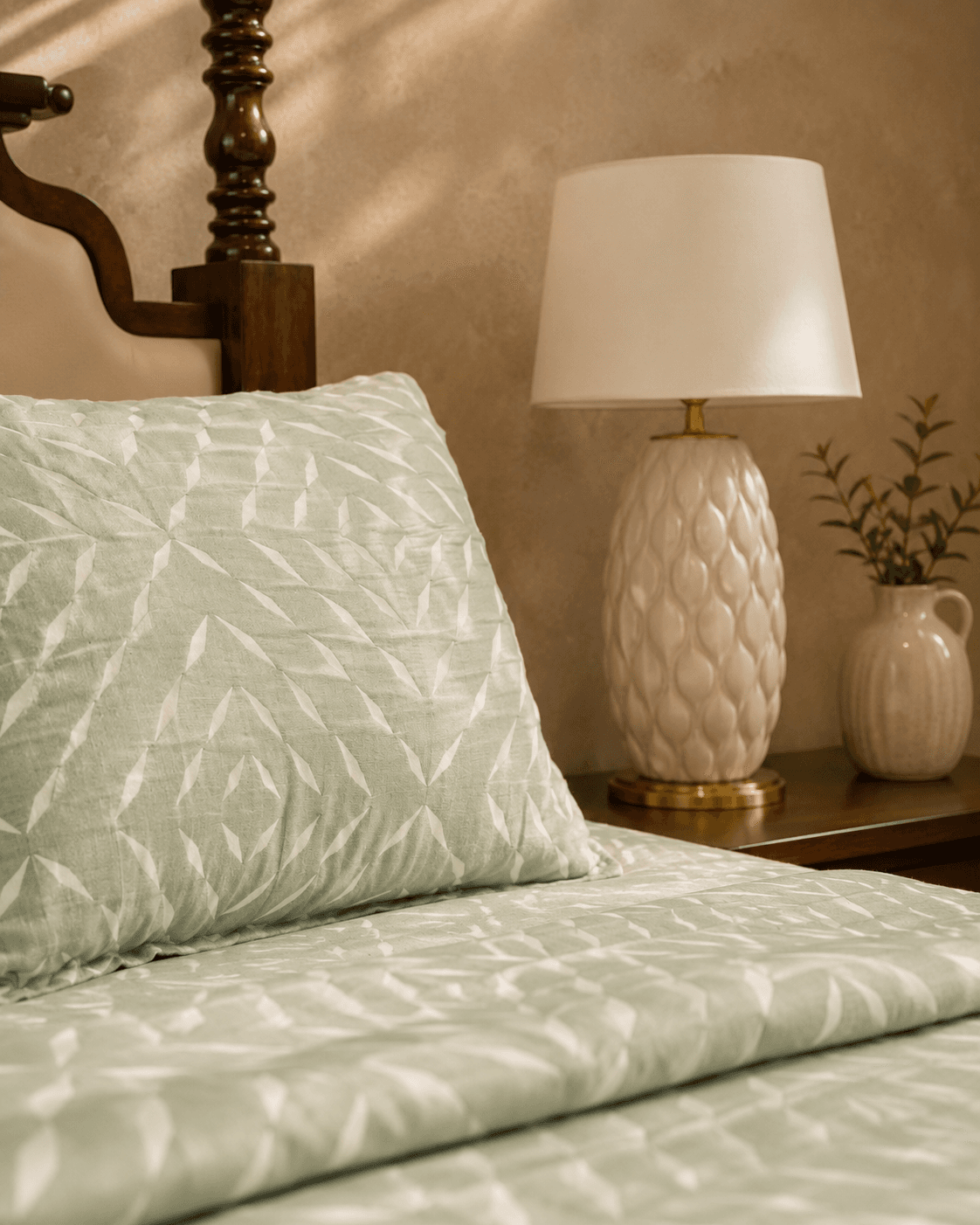 Jacquard Diamond Design Bed Cover - Green