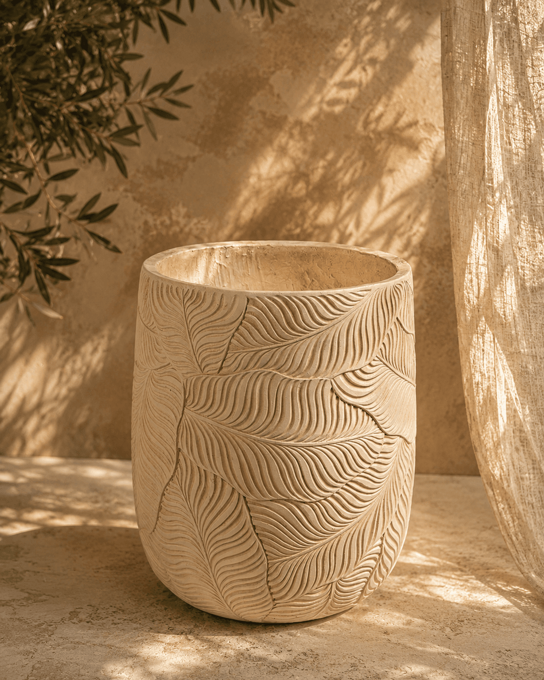 Leaf Clay Planter - Medium